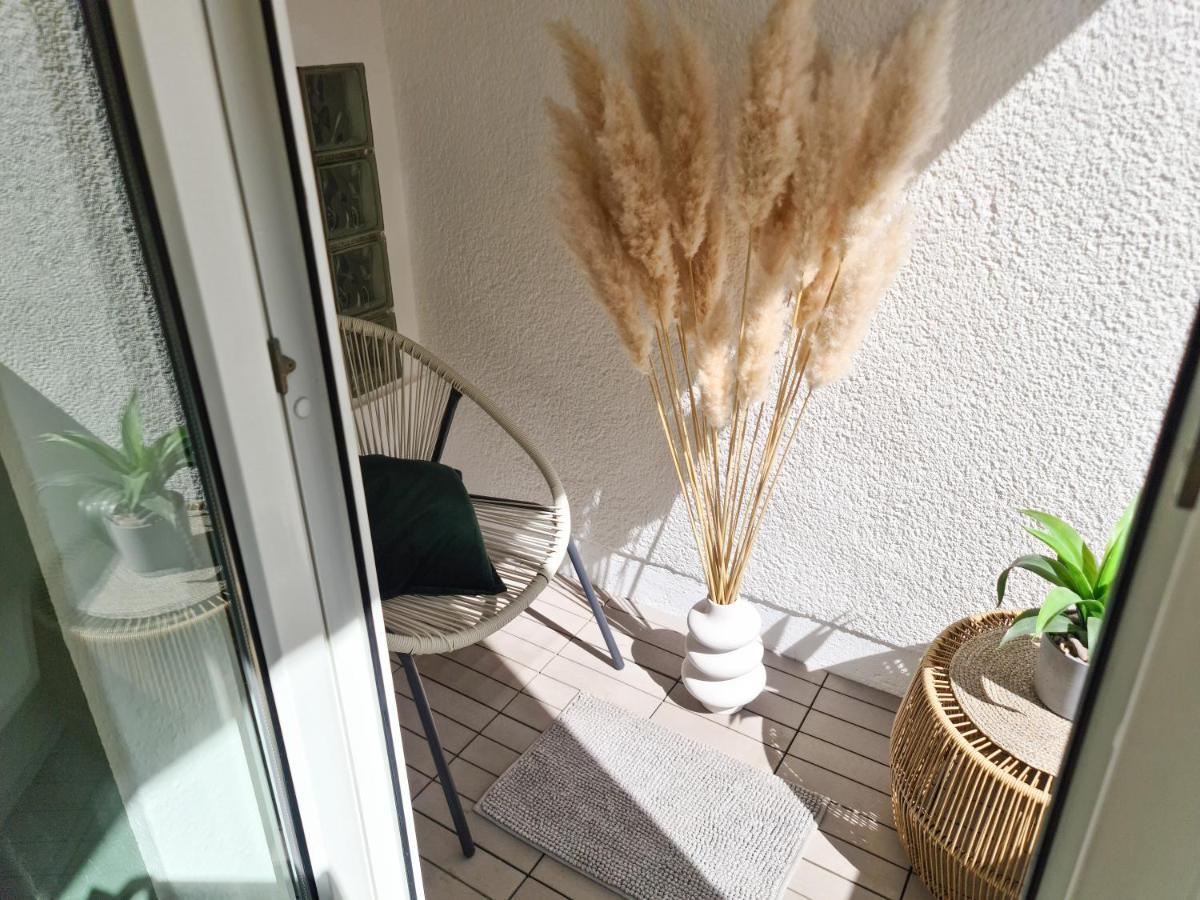 Schoene Ferienwohnung Im Zentrum Mit Self Check-In Und Free Wifi Essen Kültér fotó