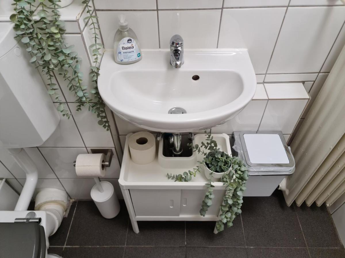 Schoene Ferienwohnung Im Zentrum Mit Self Check-In Und Free Wifi Essen Kültér fotó